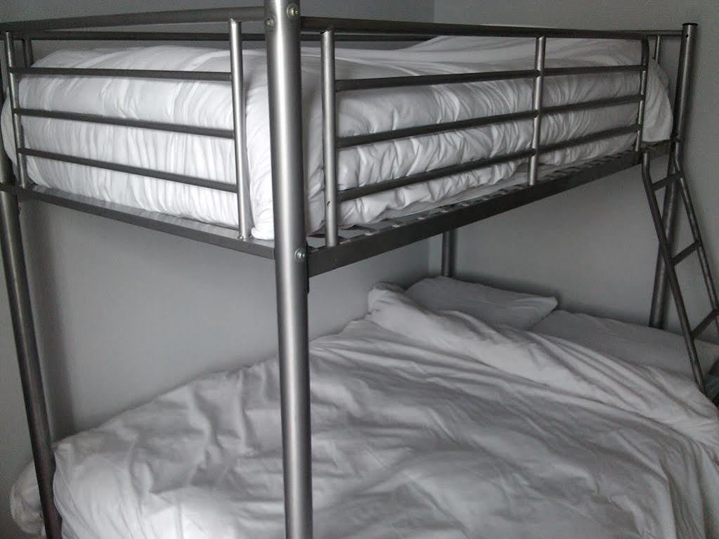 דרוגדה Spoon And The Stars Hostel מראה חיצוני תמונה